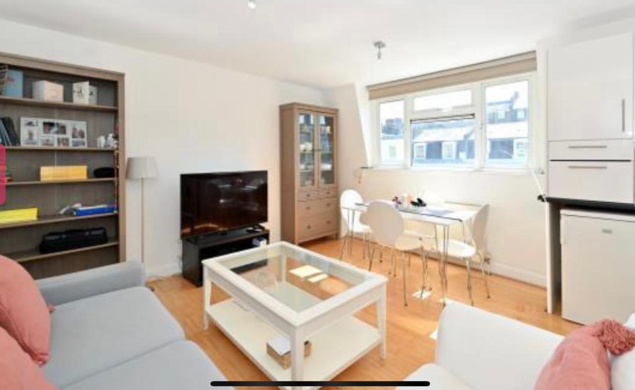 Bright 1 Bedroom Londra